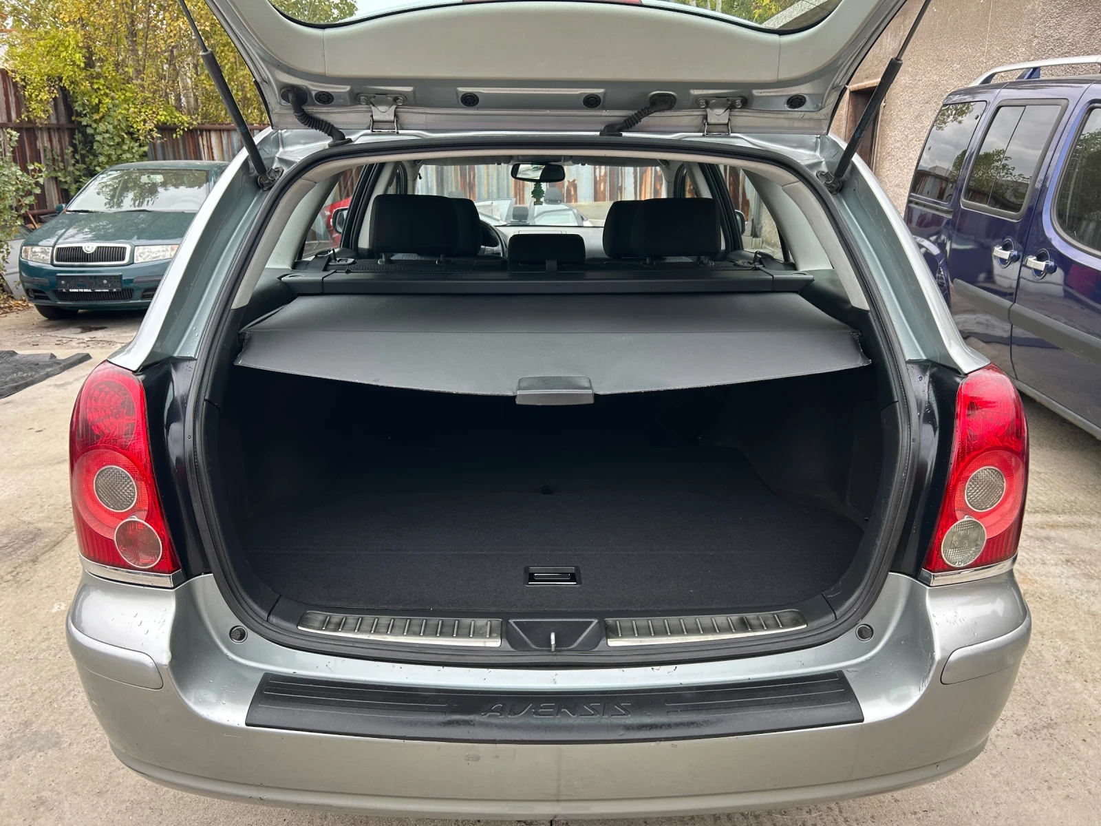 Toyota Avensis 2.0 D4D 6 скорости ФЕЙС 2008г. | Mobile.bg — изображение 11