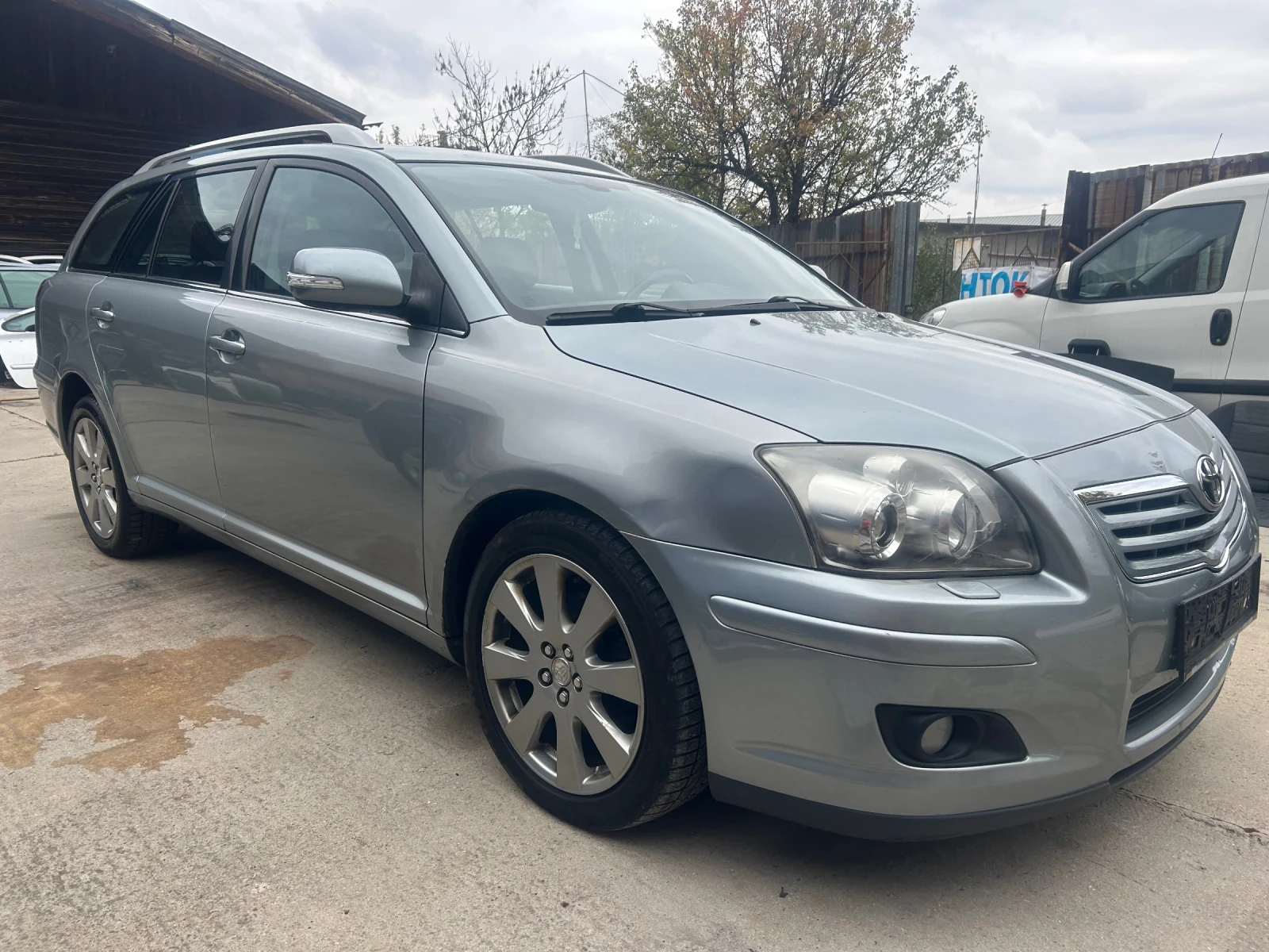 Toyota Avensis 2.0 D4D 6 скорости ФЕЙС 2008г. | Mobile.bg — изображение 2