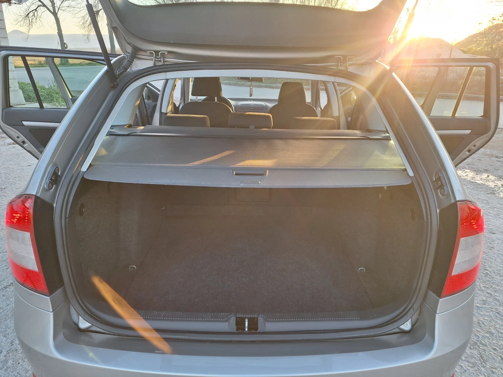 Skoda Octavia 1.6 - изображение 7