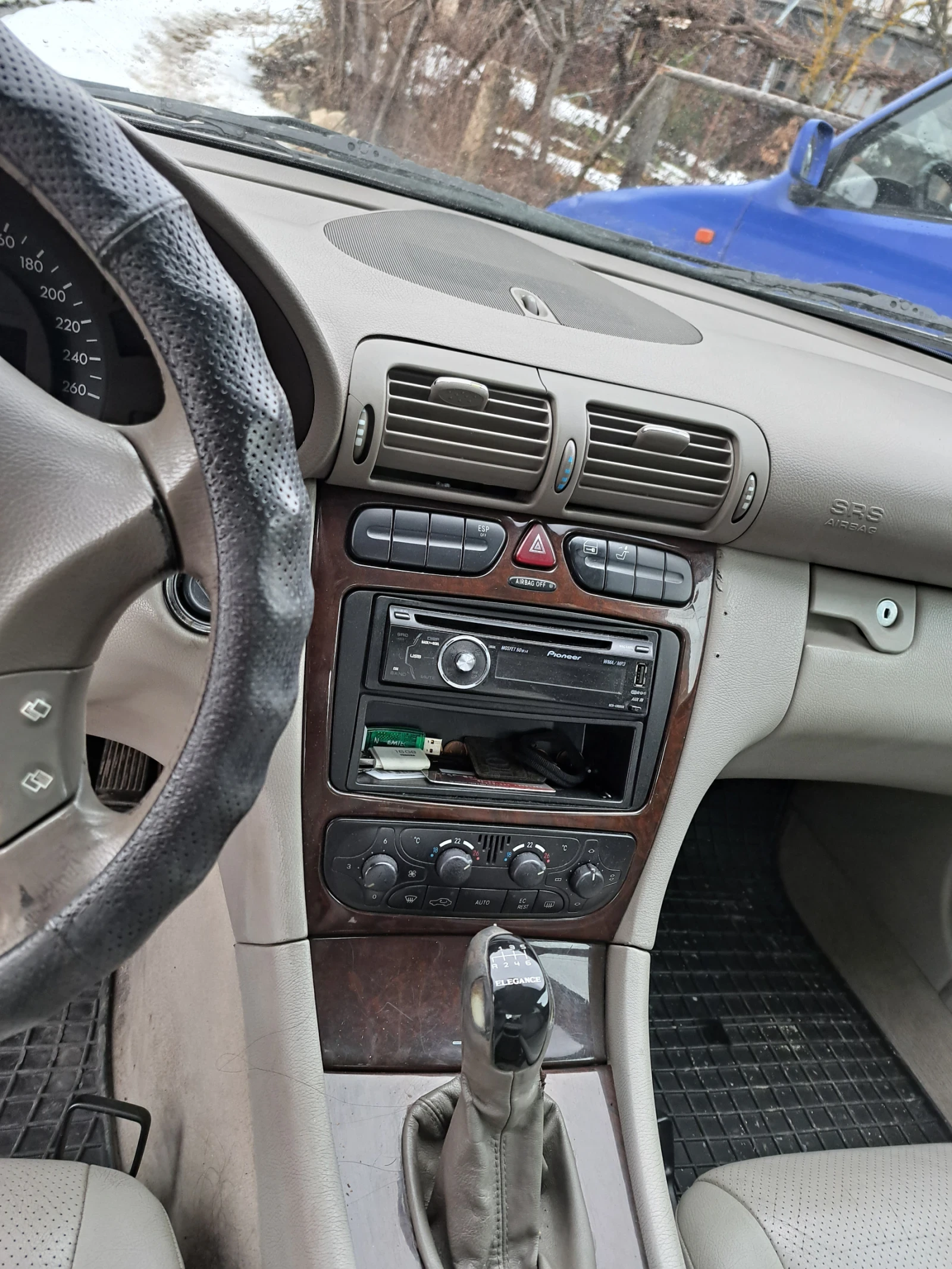 Mercedes-Benz 220 | Mobile.bg � ����������� 4