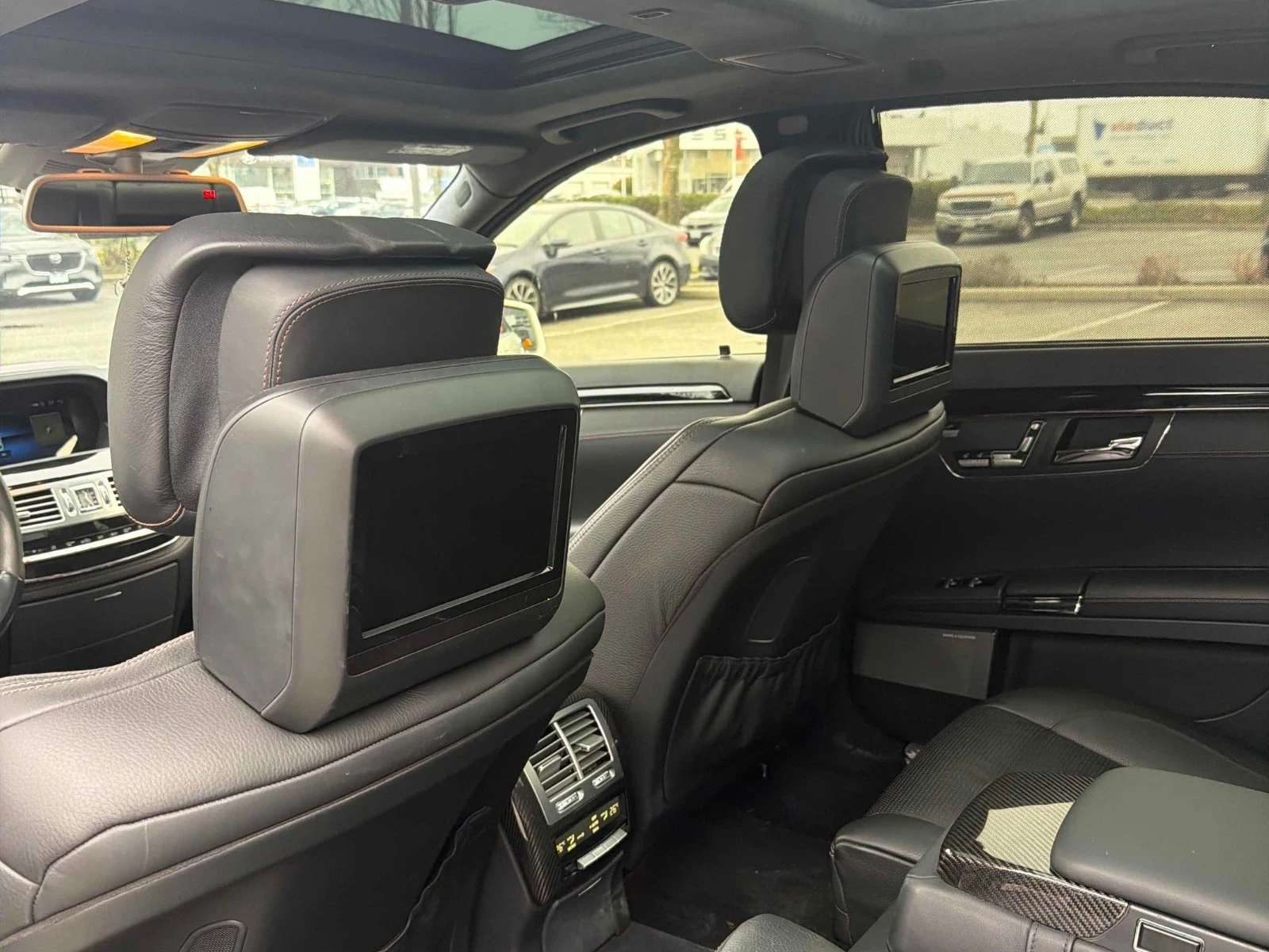 Mercedes-Benz S 63 AMG С РЕГИСТРАЦИЯ & АВТО КРЕДИТ, снимка 14 - Автомобили и джипове - 53796890