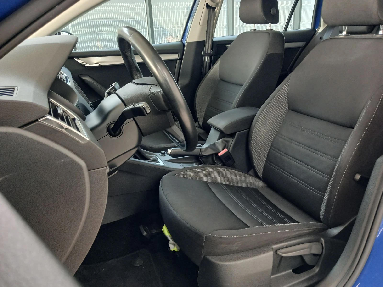 Skoda Octavia Амбишън 1, 5 TSI/150 к.с./7DSG, снимка 8 - Автомобили и джипове - 53884325