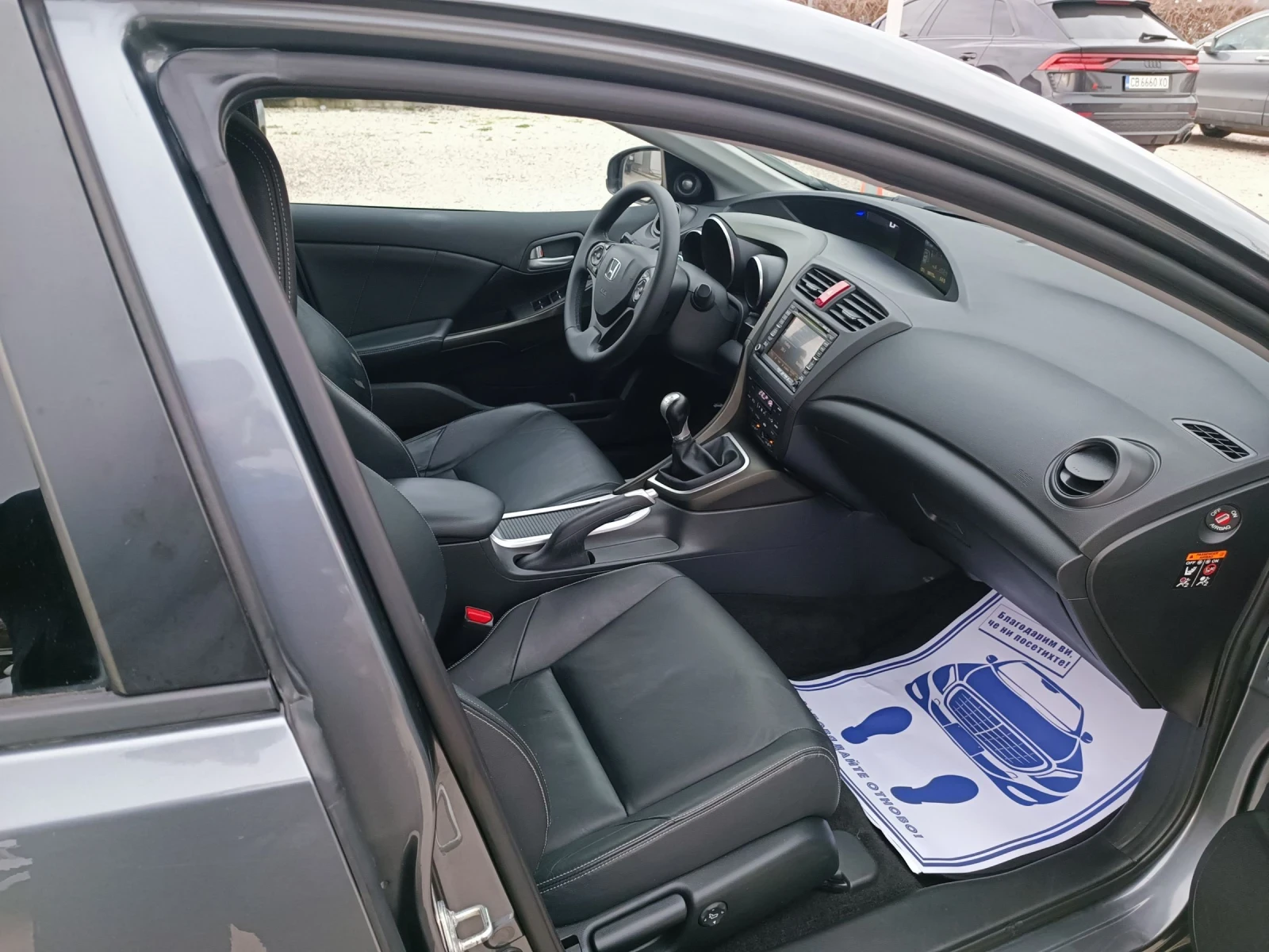 Honda Civic 1.8i-140кс-ШВЕЙЦАРИЯ-РЪЧКА-ДИСТРОНИК-FULL екстри, снимка 11 - Автомобили и джипове - 54001133
