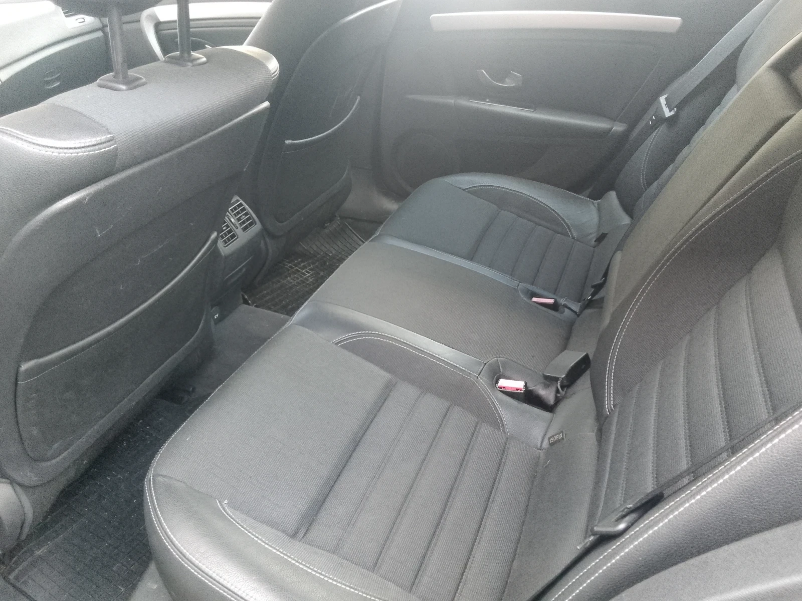 Renault Laguna 3, снимка 7 - Автомобили и джипове - 54341975