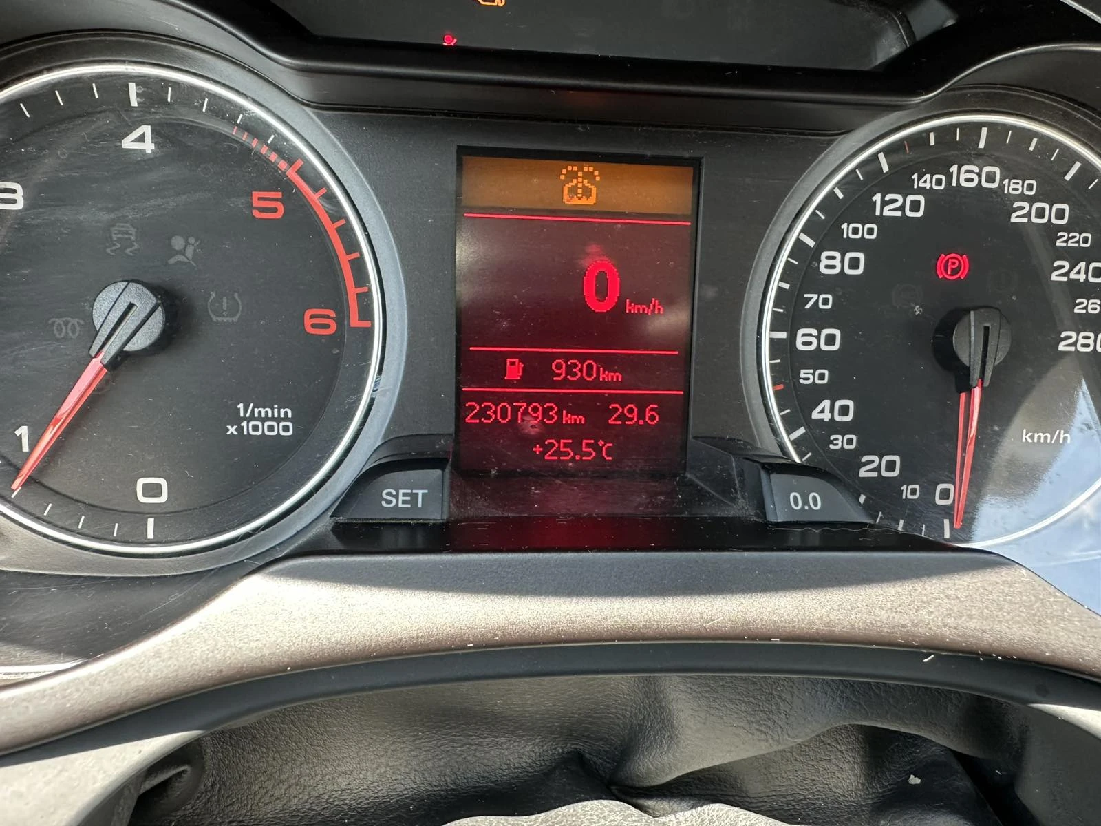 Audi A4 2.0 TDi, снимка 12 - Автомобили и джипове - 54997907