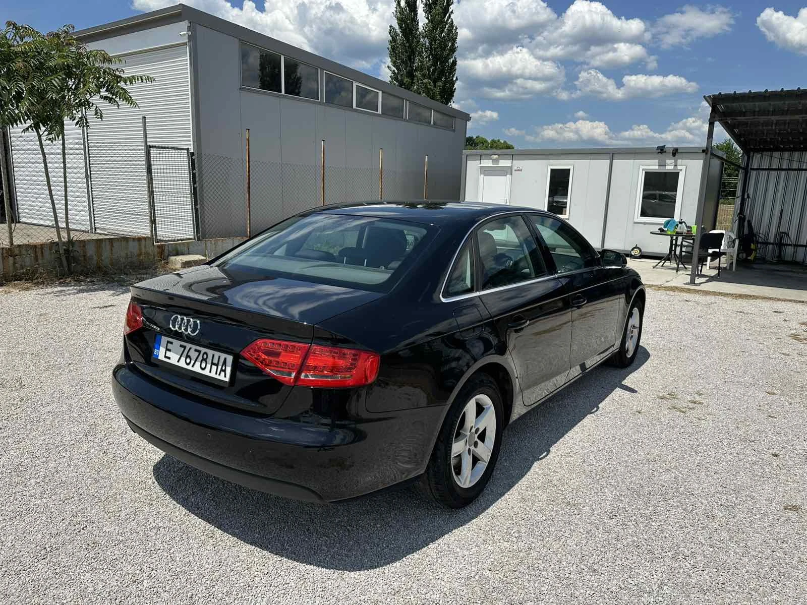 Audi A4 2.0 TDi, снимка 5 - Автомобили и джипове - 54997907