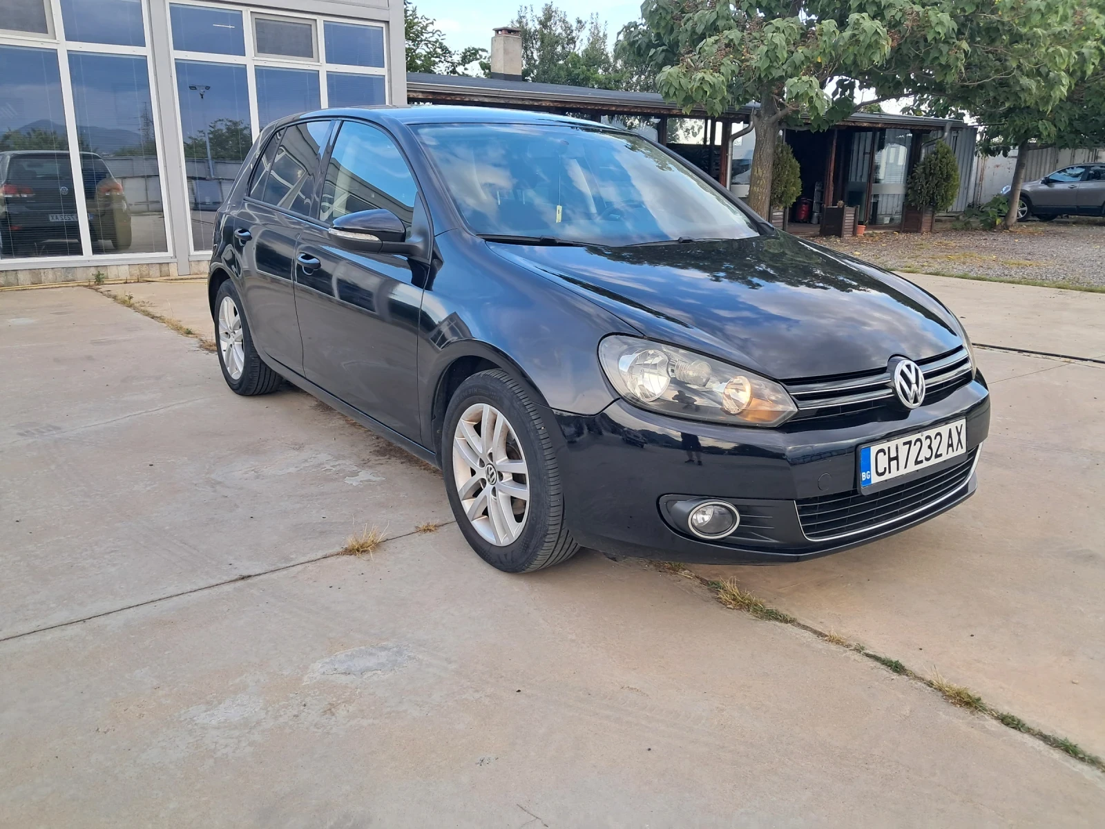 VW Golf 1.6i ГАЗ High LINE, снимка 3 - Автомобили и джипове - 55015721