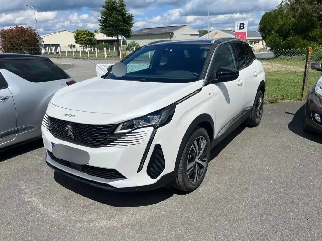 Peugeot 3008 1.2 GT  PURETECH 131 kc. EAT8 PANORAMA