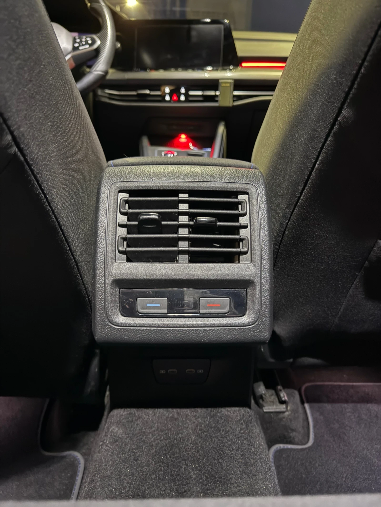 VW Golf 1.4 TSI Plug-in GTE, снимка 11 - Автомобили и джипове - 55308053