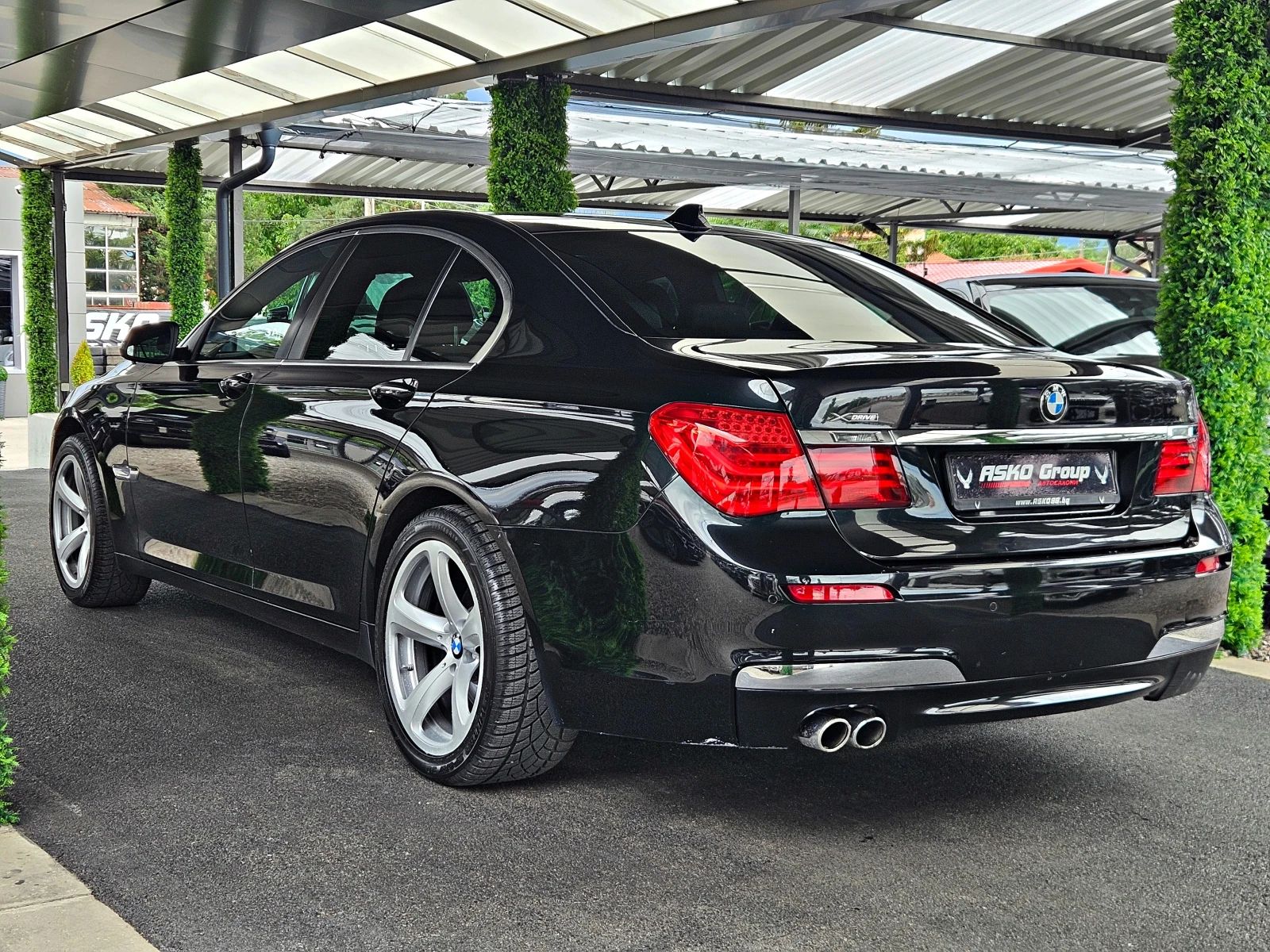 BMW 730 M/XD/CAMERA/DISTR/HUD/ВАКУУМ/ПОДГРЕВ/ПАМЕТ/LIZING, снимка 7 - Автомобили и джипове - 55406932