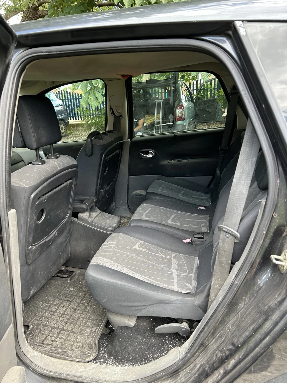 Renault Scenic, снимка 2 - Автомобили и джипове - 55571263