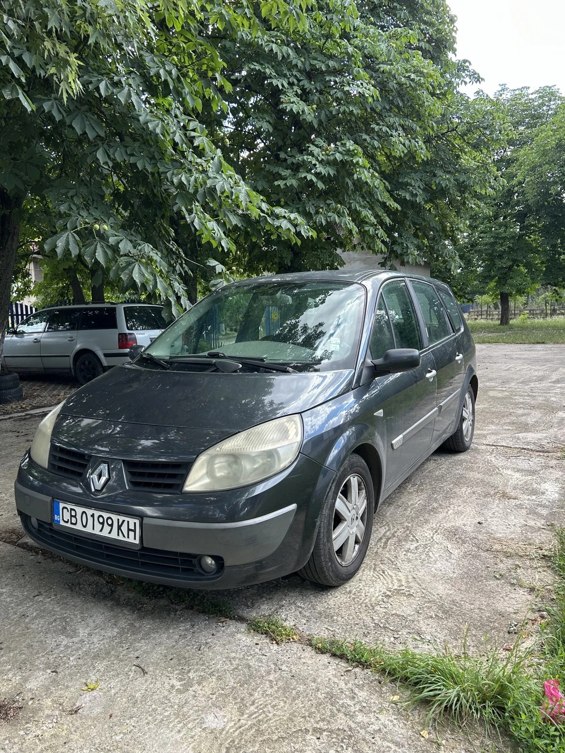 Renault Scenic, снимка 10 - Автомобили и джипове - 55571263