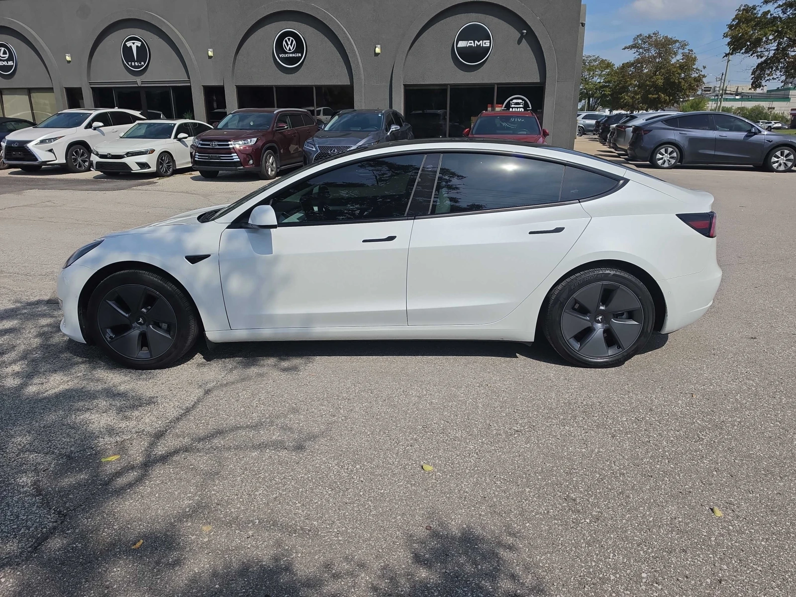 Tesla Model 3 * Long Range * CARFAX * ОПЦИЯ ЗА ФИНАНСИРАНЕ, снимка 2 - Автомобили и джипове - 55848076