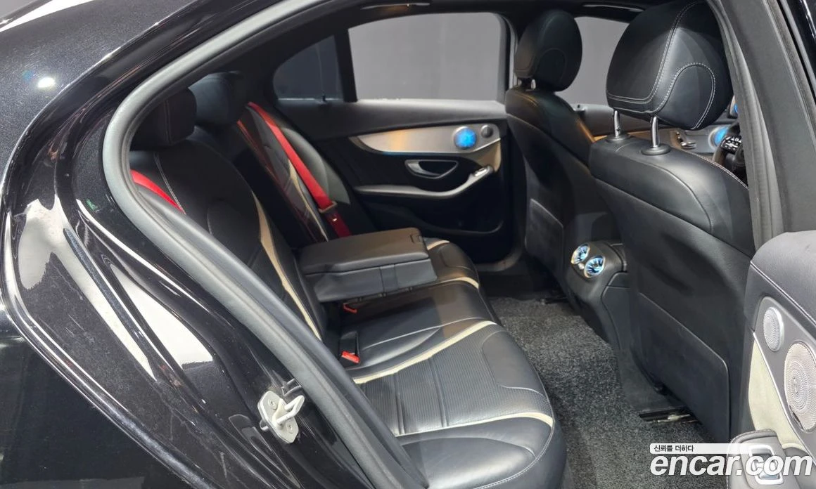 Mercedes-Benz C 63 AMG S, снимка 11 - Автомобили и джипове - 55872489