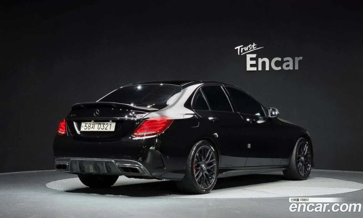 Mercedes-Benz C 63 AMG S, снимка 2 - Автомобили и джипове - 55872489