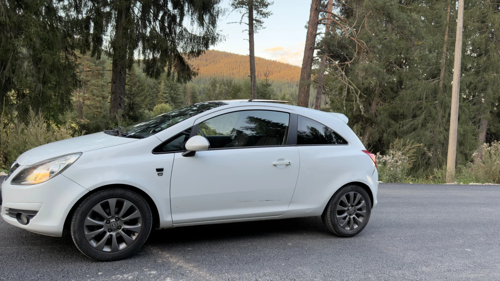 Opel Corsa, снимка 2 - Автомобили и джипове - 55973584