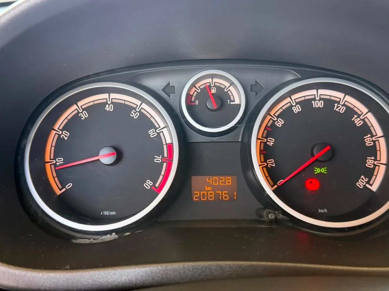 Opel Corsa, снимка 11 - Автомобили и джипове - 55973584