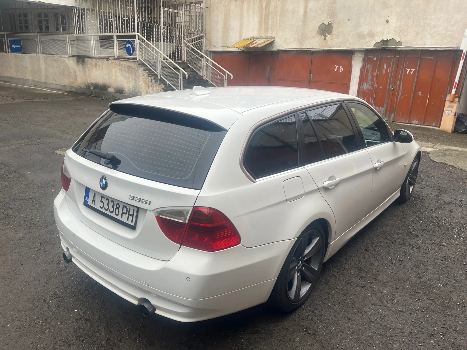 BMW 335 335i, снимка 3 - Автомобили и джипове - 56200351