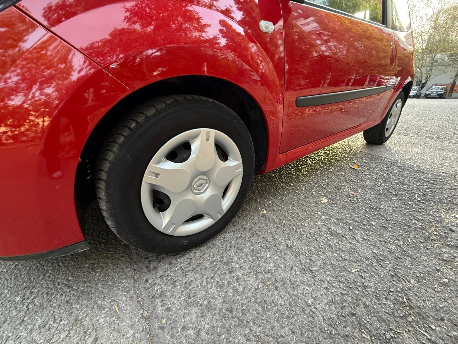 Renault Twingo 25, 500km като нова, снимка 8 - Автомобили и джипове - 56360346