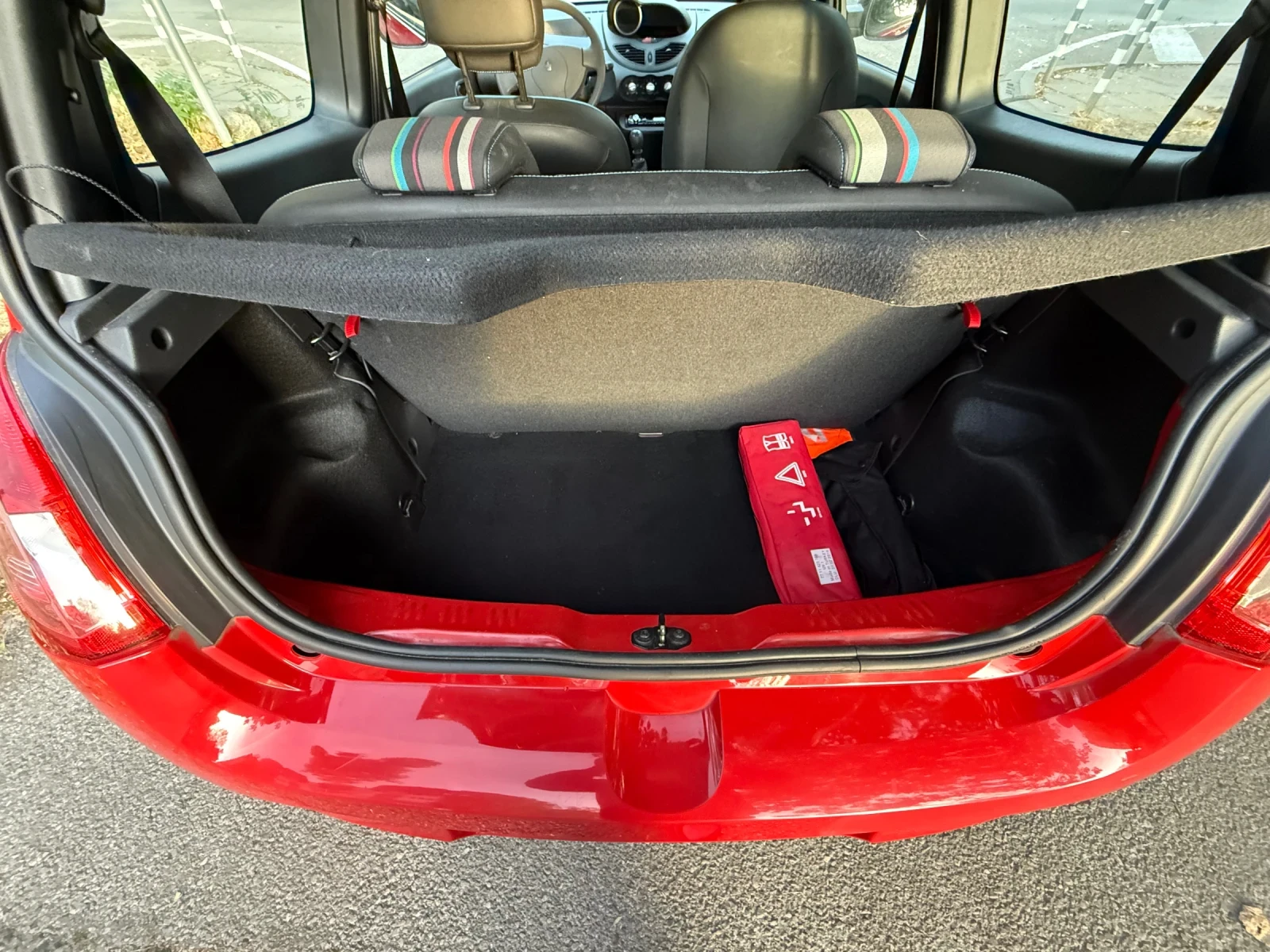 Renault Twingo 25, 500km като нова, снимка 9 - Автомобили и джипове - 56360346