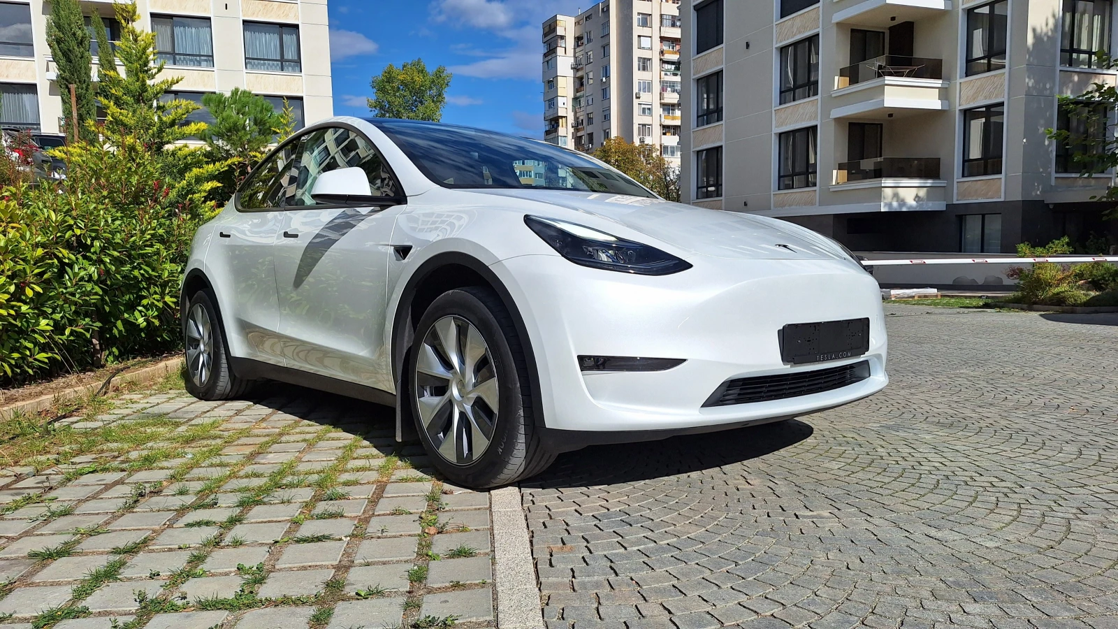 Tesla Model Y LR * AWD * �������� �� ����� * ������������ ���. | Mobile.bg � ����������� 7