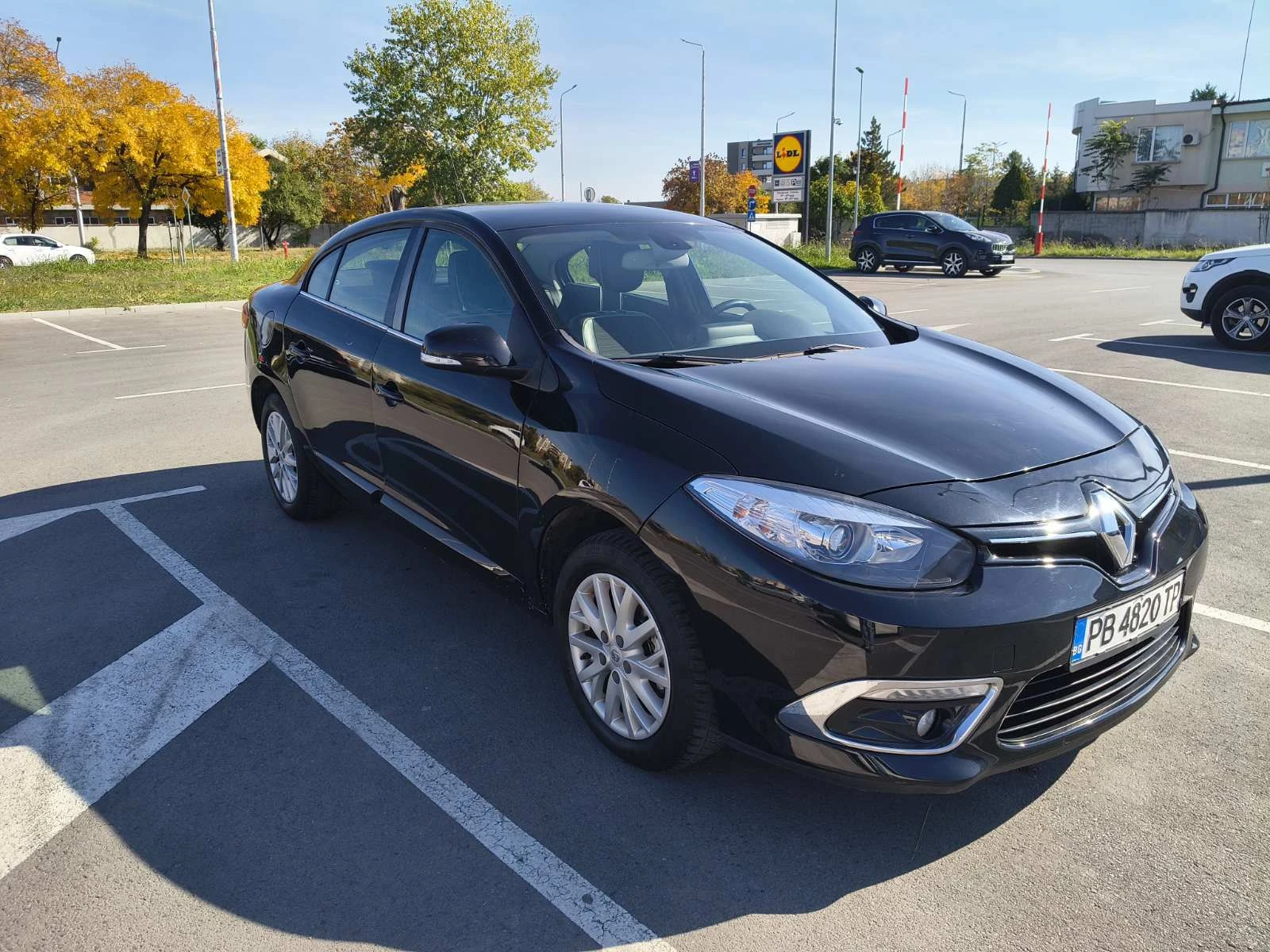 Renault Fluence, снимка 4 - Автомобили и джипове - 56639186