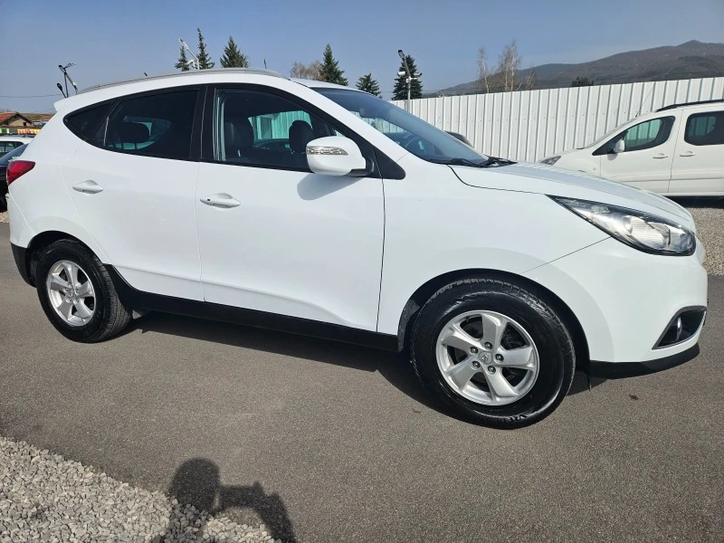 Hyundai IX35 1.7CRDI NAVI KAMERA, снимка 4 - Автомобили и джипове - 45082978