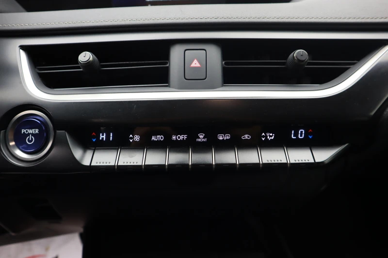 Lexus UX 250h HYBRID/ DISTRONIC / CAMERA / ГАРАНЦИЯ, снимка 17 - Автомобили и джипове - 51193240