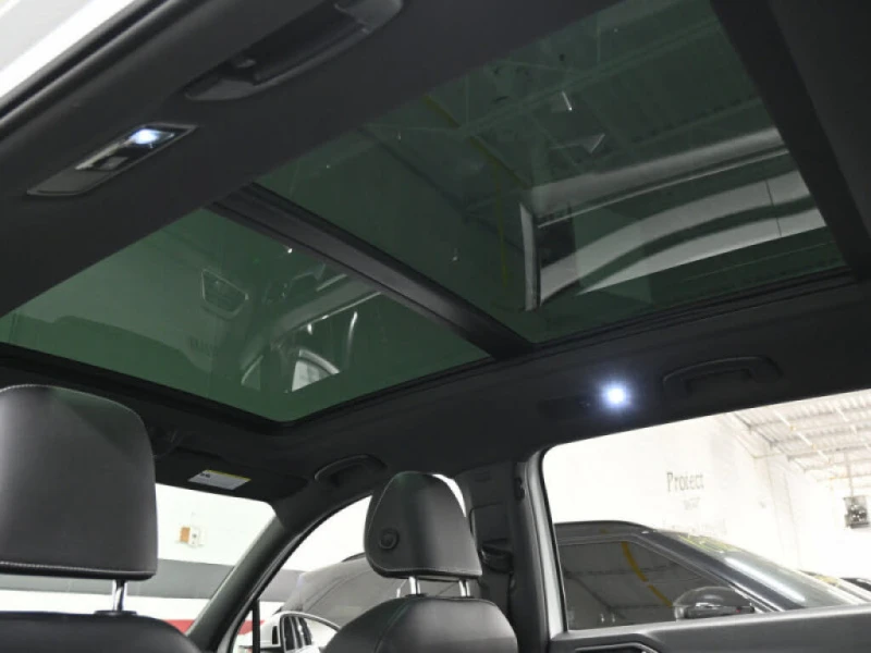 VW Tiguan SEL Premium* R-Line* 4Motion* , снимка 10 - Автомобили и джипове - 52588816