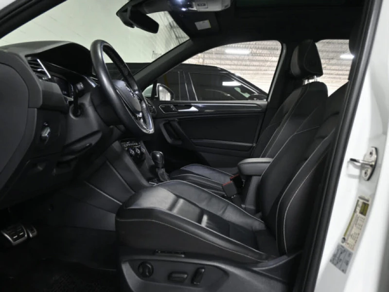 VW Tiguan SEL Premium* R-Line* 4Motion* , снимка 9 - Автомобили и джипове - 52588816