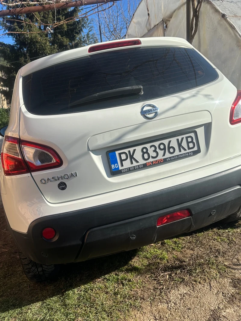 Nissan Qashqai 1.6i, снимка 6 - Автомобили и джипове - 52935829