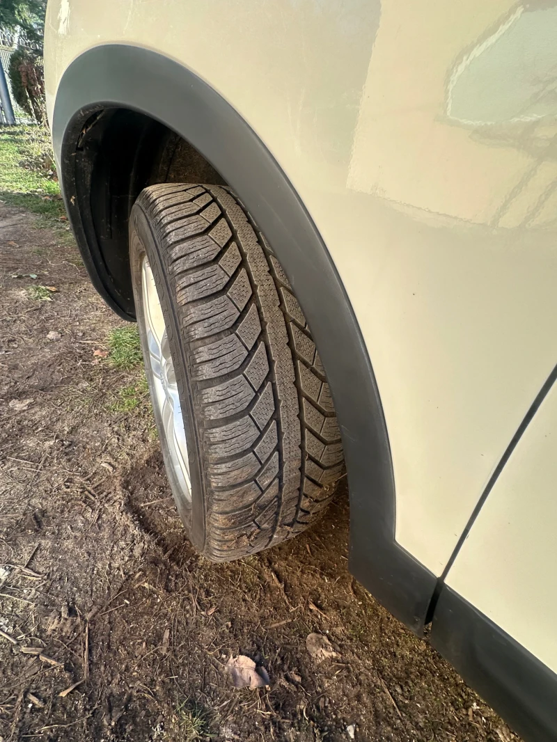 Nissan Qashqai 1.6i, снимка 7 - Автомобили и джипове - 52935829