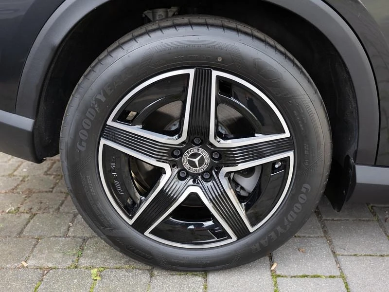 Mercedes-Benz GLC 400 450d 4-MATIC AMG PANORAMA 360 MEMORY - изображение 3