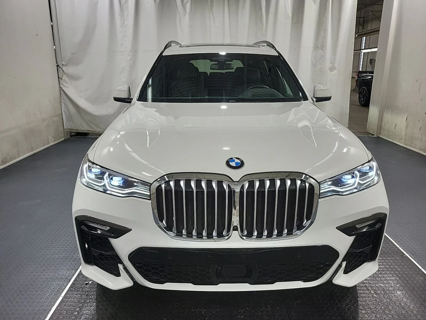 BMW X7 M package - изображение 4