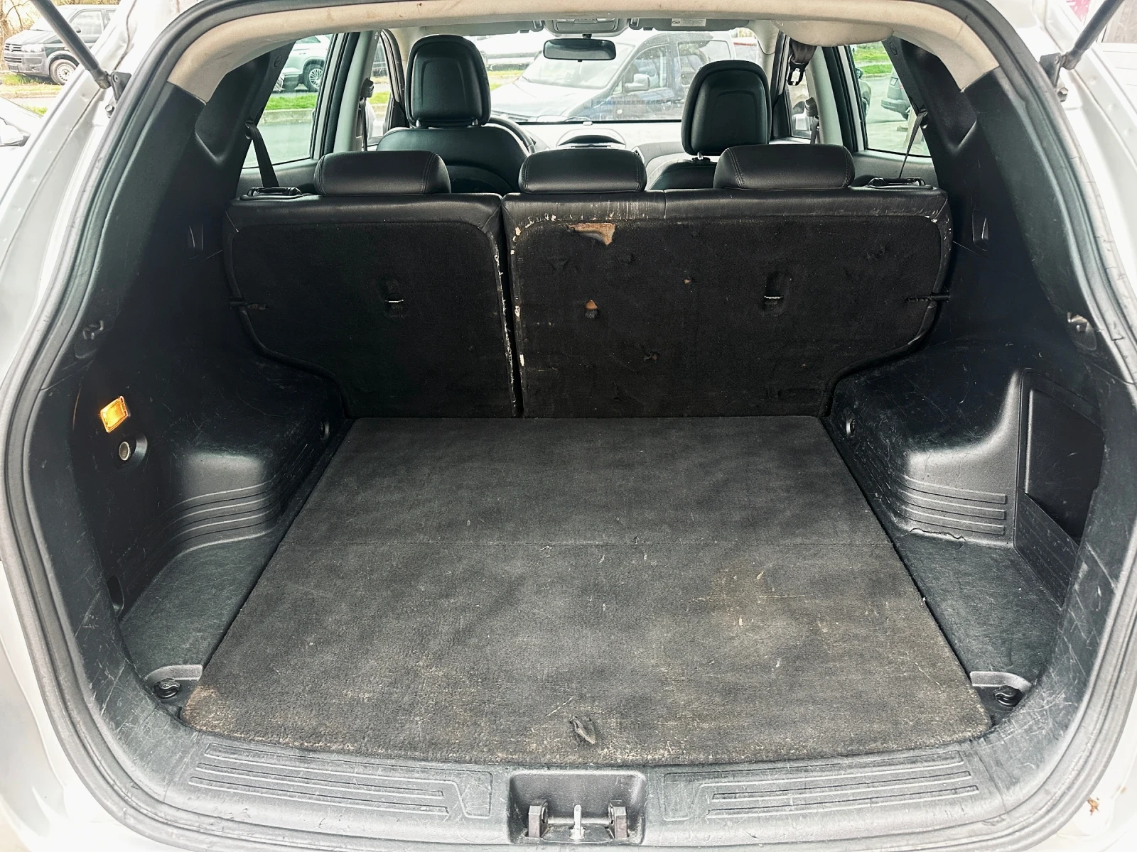 Hyundai IX35 2.0CRDI 4X4, снимка 15 - Автомобили и джипове - 53992626