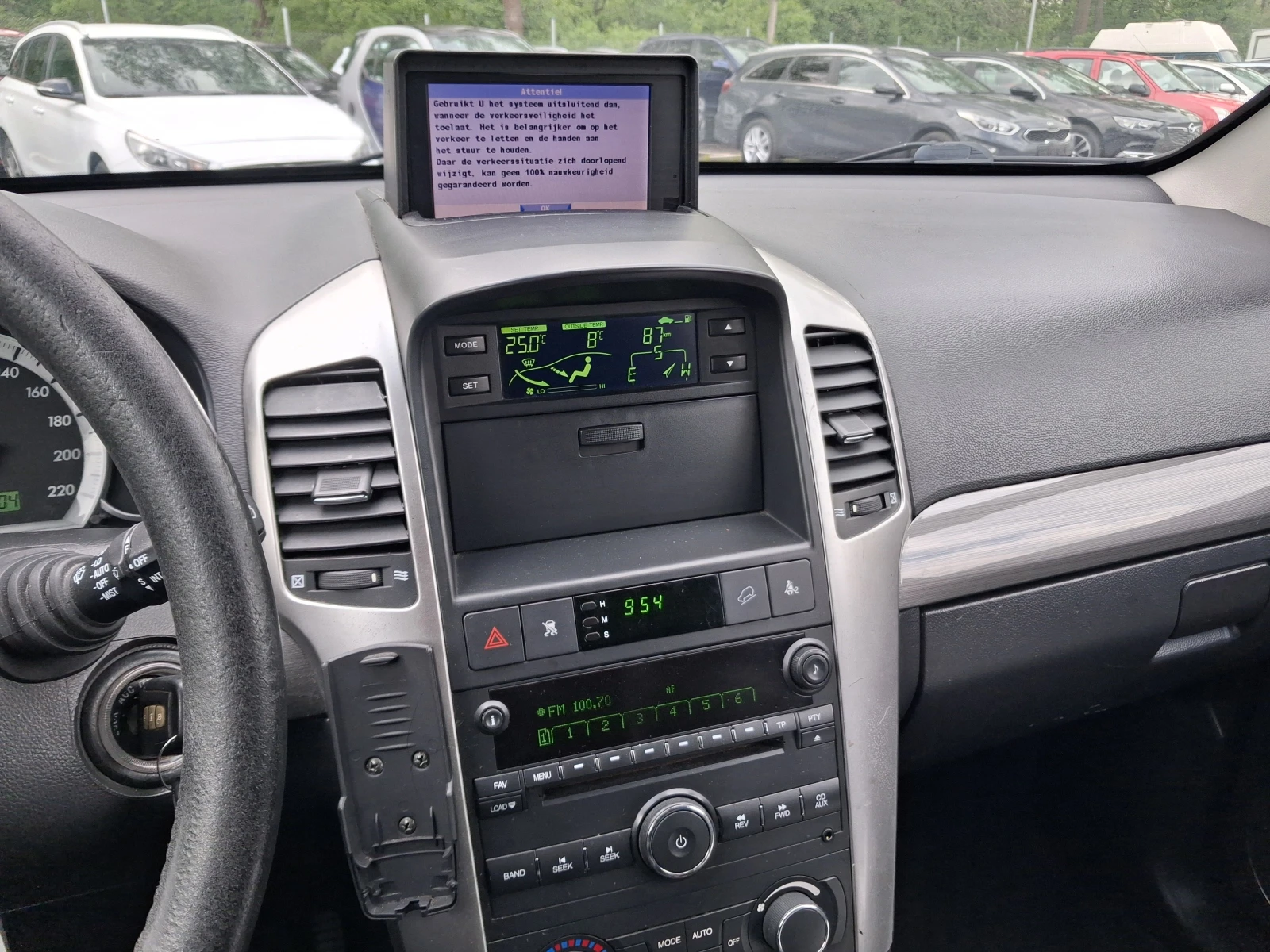 Chevrolet Captiva 2 4I* 4×4* 7местен* ХОЛАНДИЯ, снимка 8 - Автомобили и джипове - 54390647
