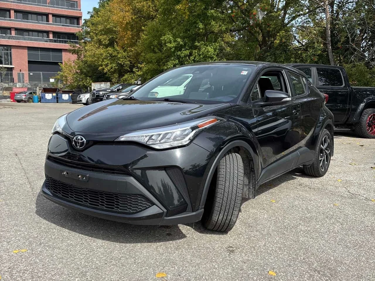 Toyota C-HR XLE Premium | CARFAX | АВТОФИНАНСИРАНЕ