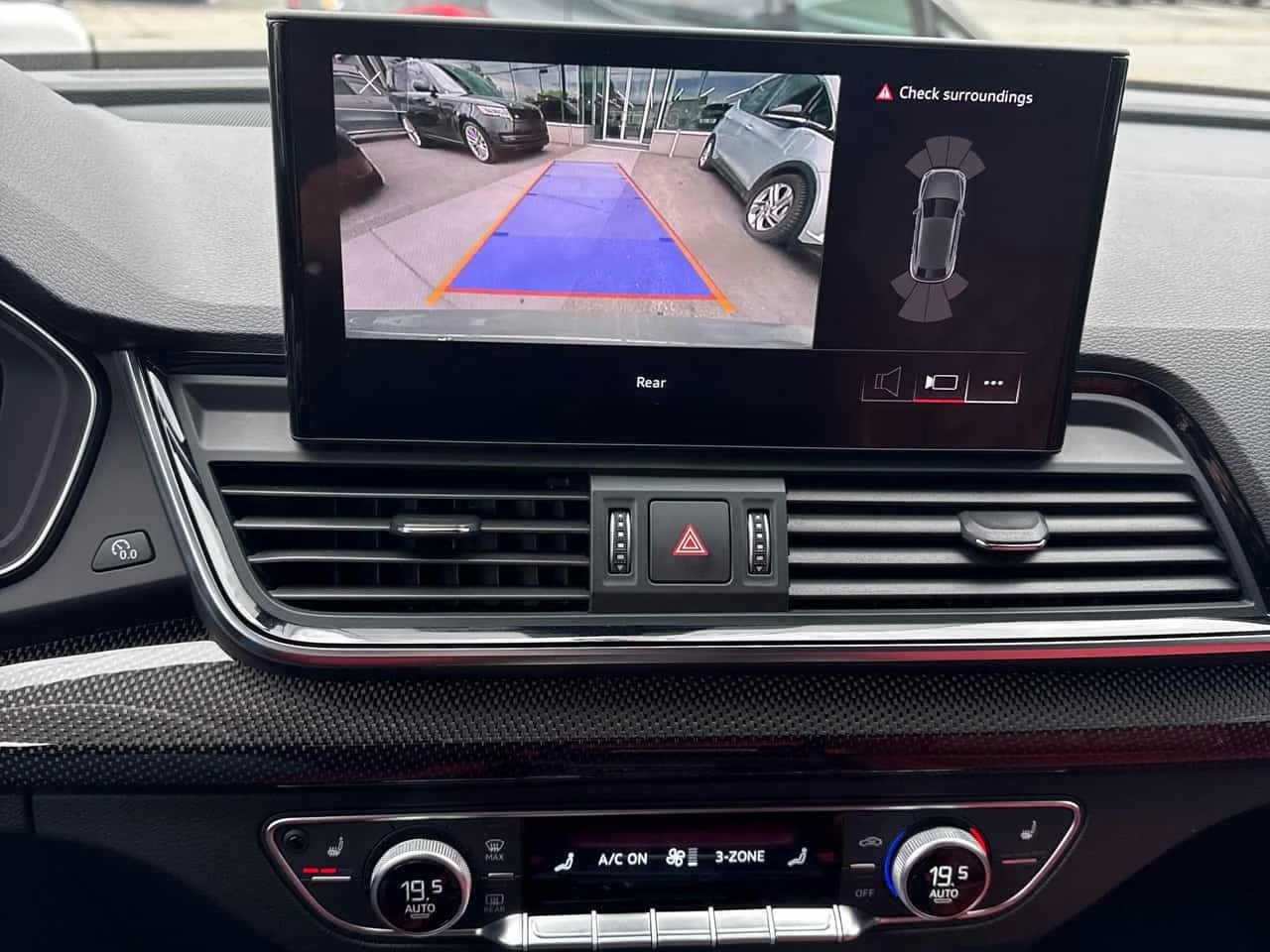 Audi SQ5 * Progressiv * CARFAX * , снимка 9 - Автомобили и джипове - 56600952