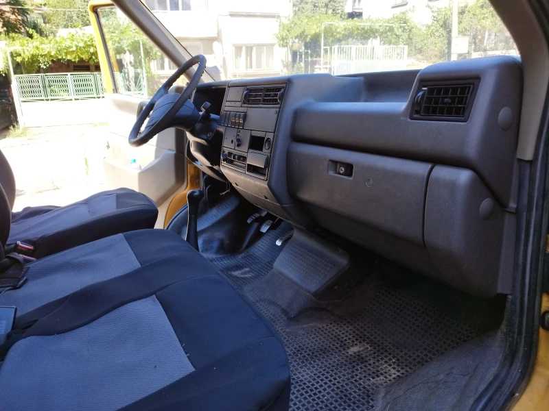 VW Transporter, снимка 3 - Бусове и автобуси - 49301986