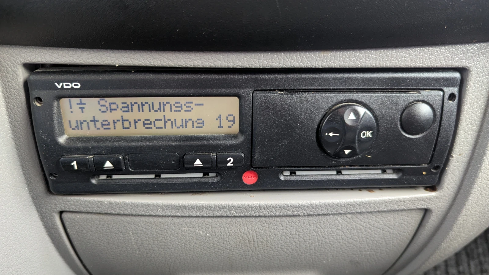 VW Crafter 2.0 TDI 6 места, снимка 12 - Бусове и автобуси - 53812601