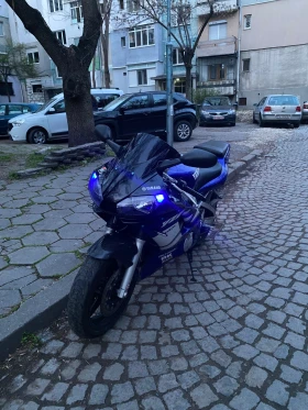  Yamaha YZF-R6