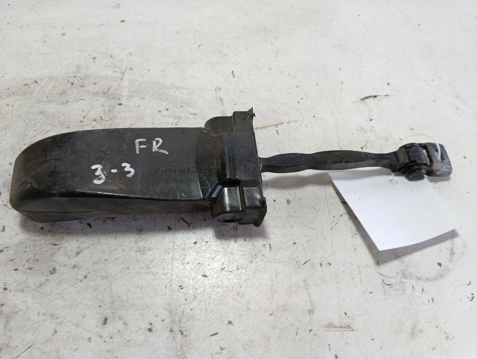 обтегач 5E0837249 5E0837267A преден десен Skoda Octavia