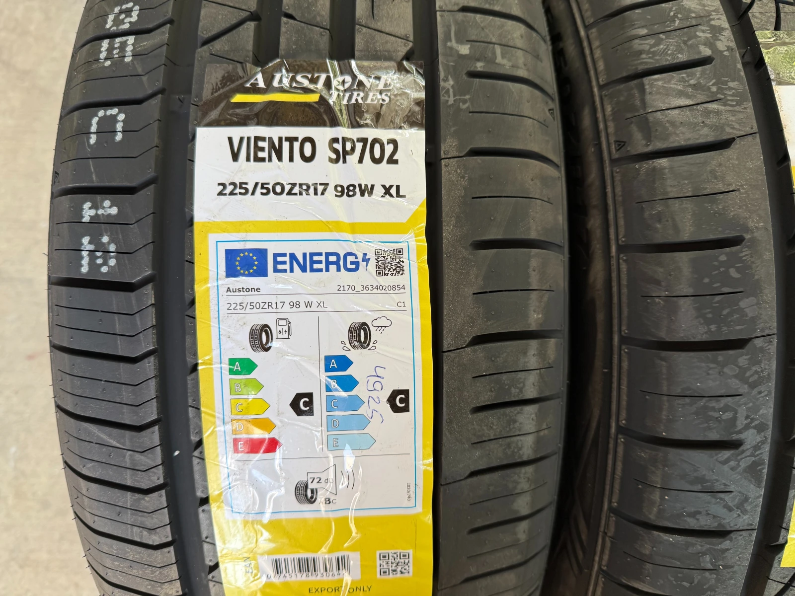 Гуми Летни 225/50R17, снимка 3 - Гуми и джанти - 53798765
