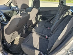 Peugeot 308 SW 1.6HDI ОБСЛУЖЕН, снимка 11