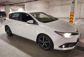 Toyota Auris, снимка 12
