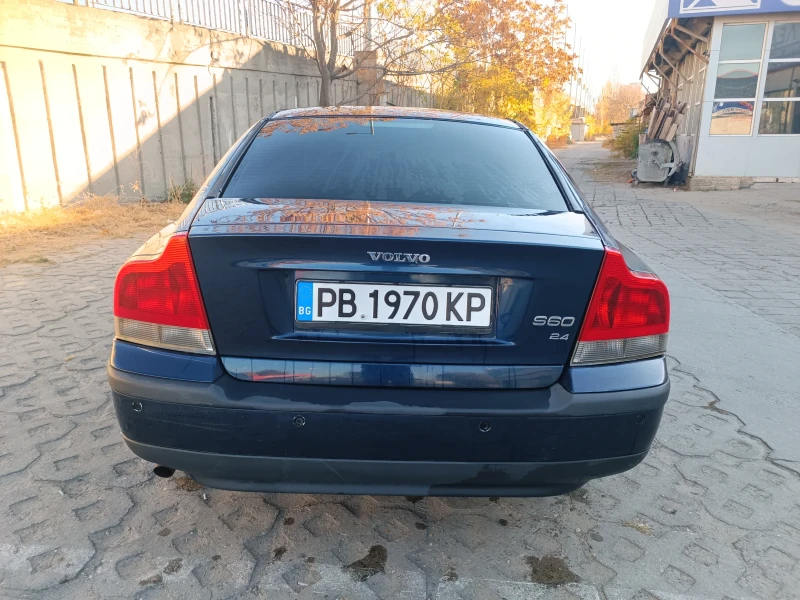 Volvo S60 2.4i, снимка 11 - Автомобили и джипове - 47816328