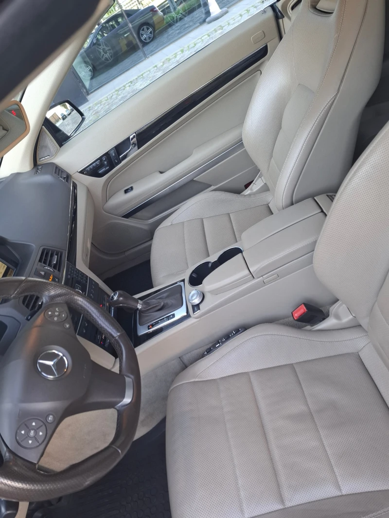 Mercedes-Benz E 350 Cabrio AMG package, снимка 8 - Автомобили и джипове - 51691980