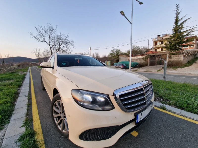 Mercedes-Benz E 220 E220, снимка 2 - Автомобили и джипове - 52269121