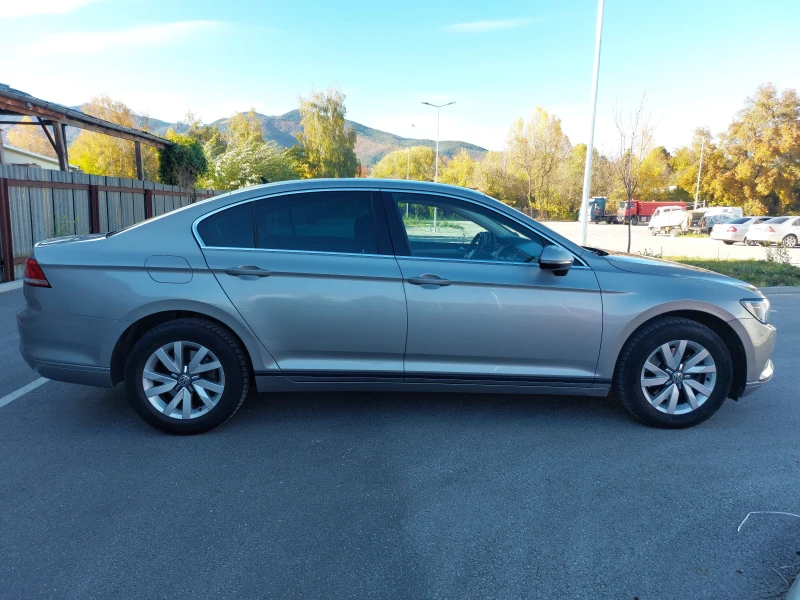 VW Passat FULL LED* KATO NOVA* TOP, снимка 8 - Автомобили и джипове - 52180235