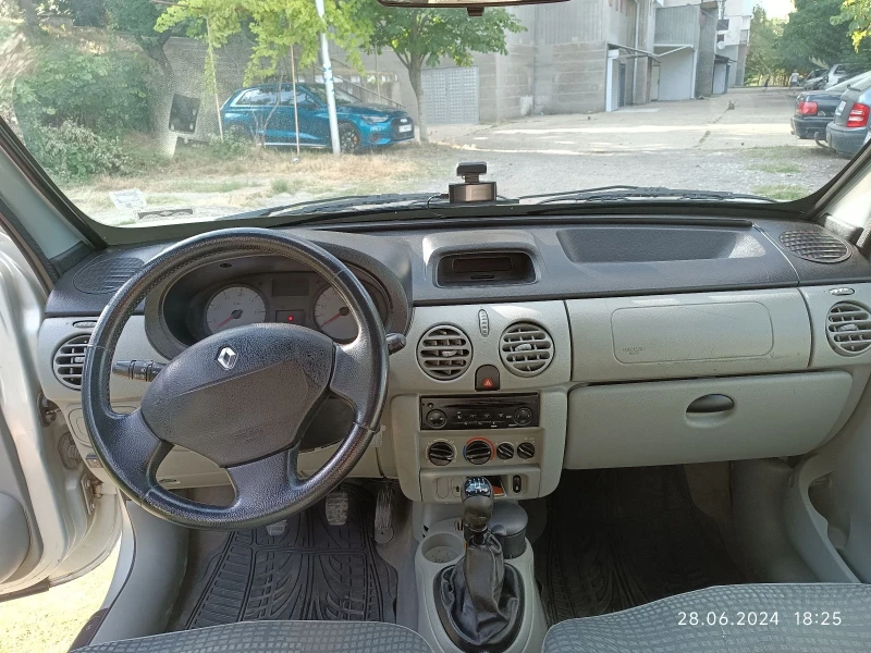 Renault Kangoo 1.6 4X4, снимка 6 - Автомобили и джипове - 52242701